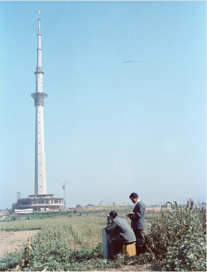 1990 年 陜西省廣播電視發(fā)射塔工程勘察獲國(guó)家科技成果獎(jiǎng)